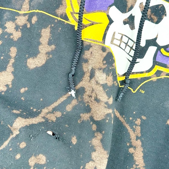 ECU Pirates Custom Upcycled Bleach Distressed Hoodie Size XL - Picture 4 of 8